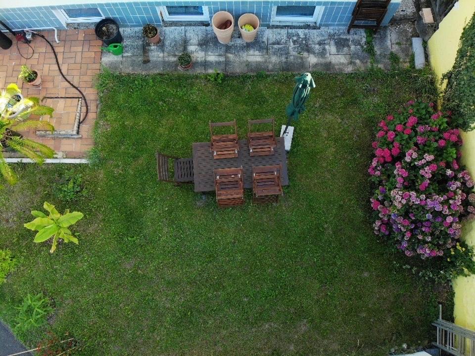 Modernes Studio Mit Separater Kueche Reutlingen Bagian luar foto